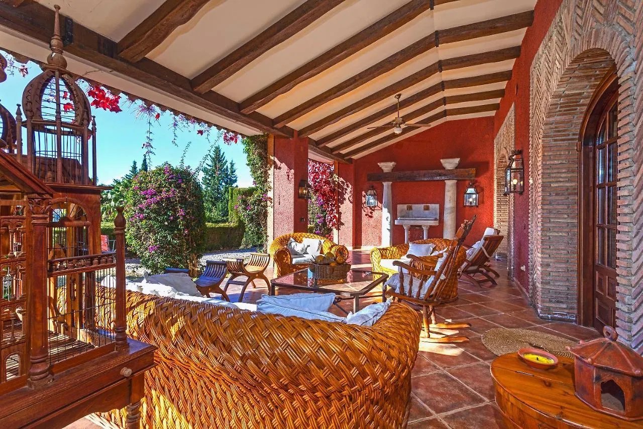 Villa Casa Flores con Piscina interior climatizada Alcaucín España