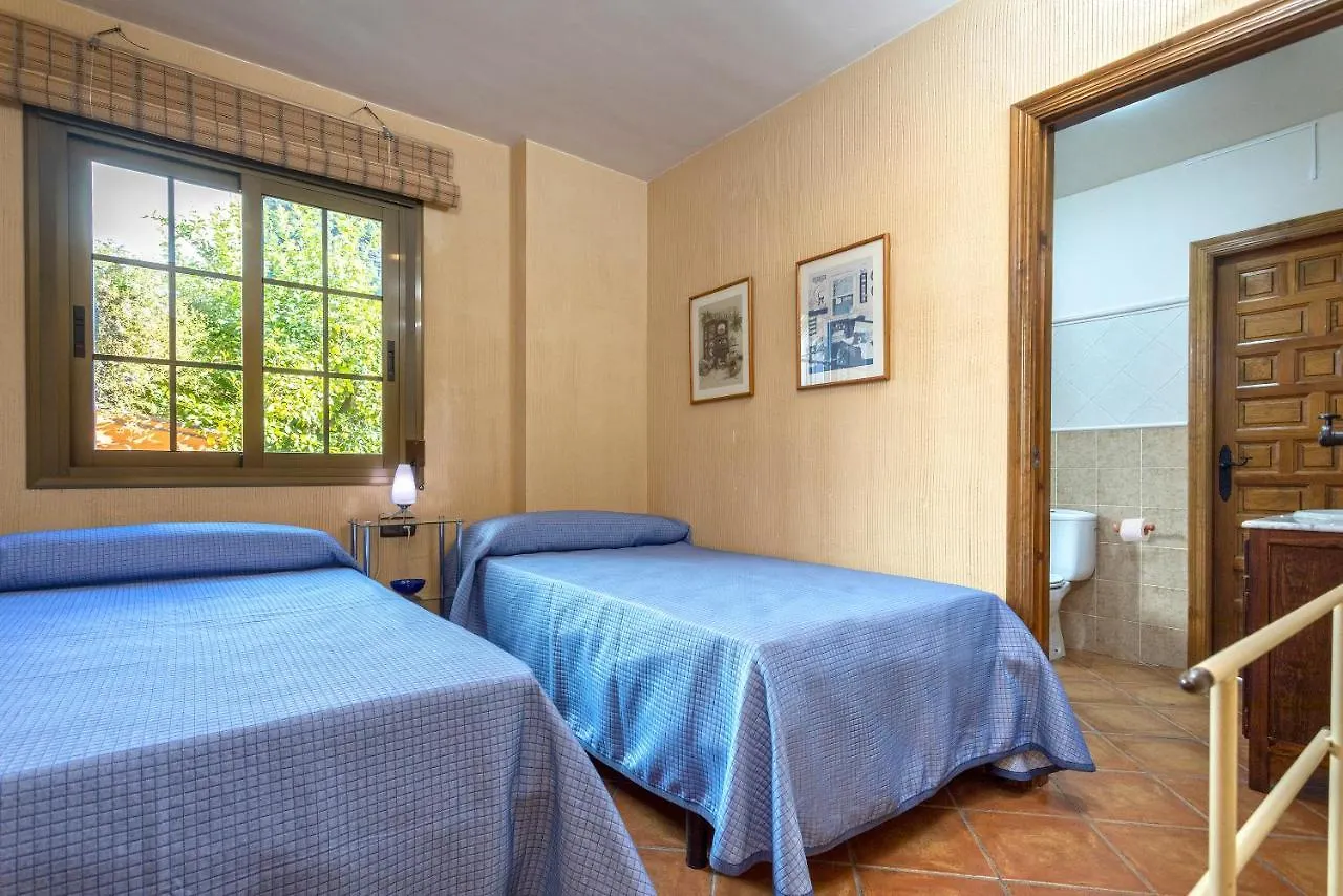 Villa Casa Flores con Piscina interior climatizada Alcaucín