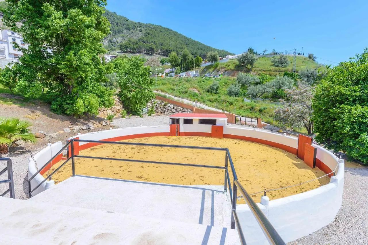 Villa Casa Flores con Piscina interior climatizada Alcaucín