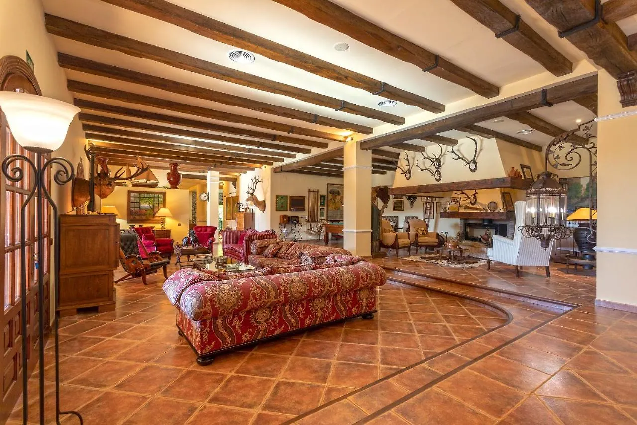 Casa Flores con Piscina interior climatizada Alcaucín Villa