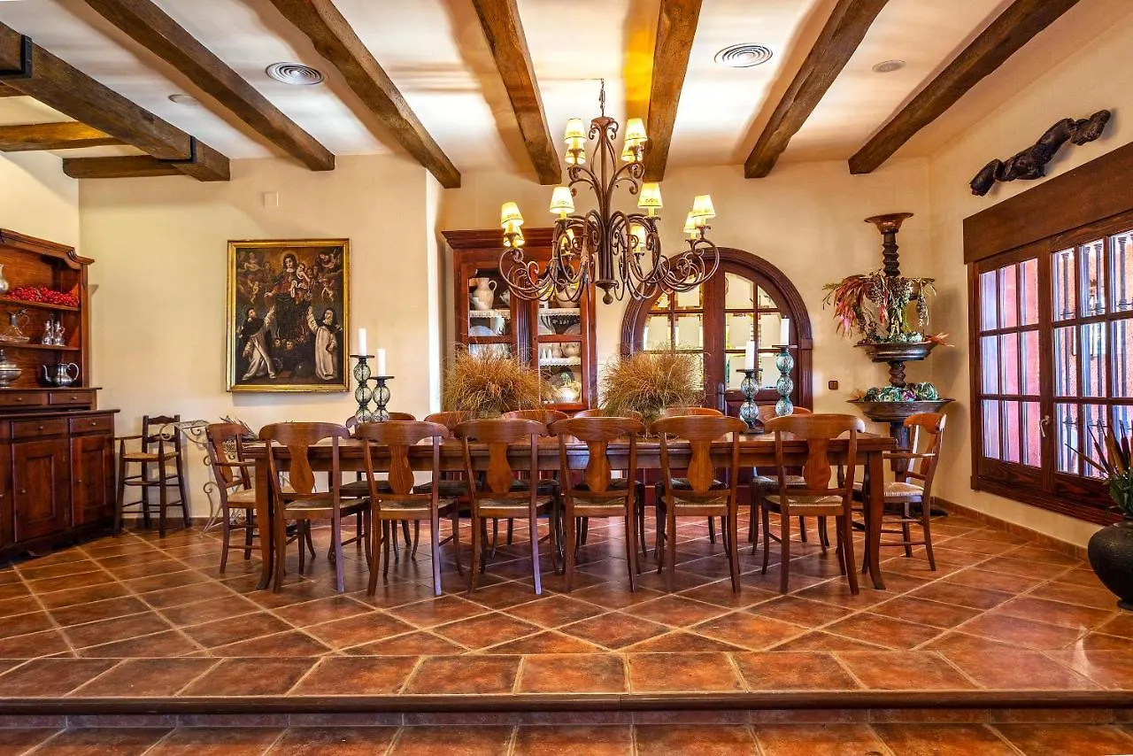 Casa Flores con Piscina interior climatizada Alcaucín