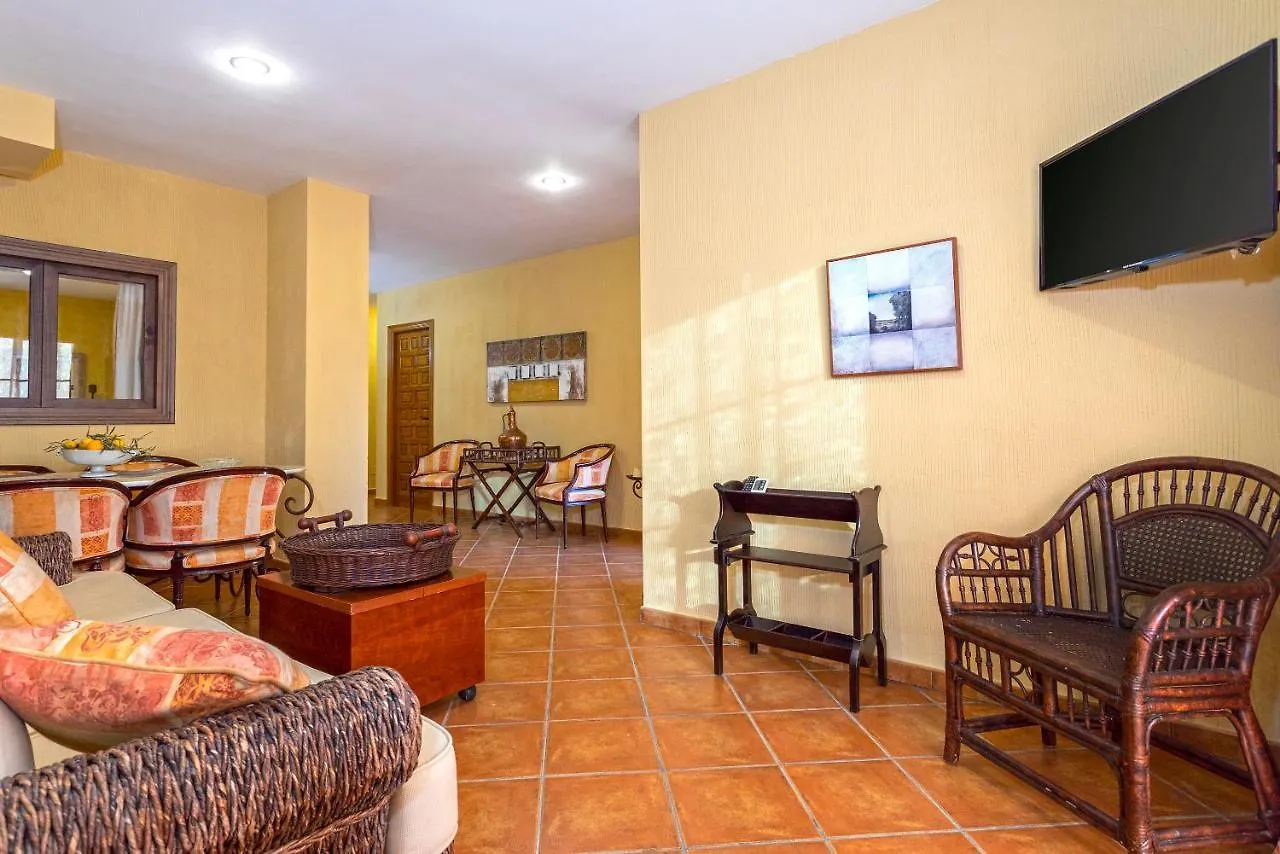 Casa Flores con Piscina interior climatizada Alcaucín 0*,  España