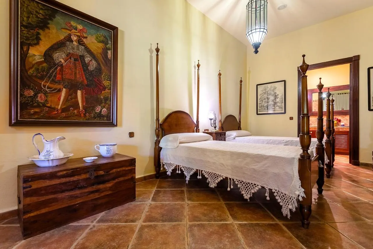 Casa Flores Con Piscina Interior Climatizada Alcaucin Villa
